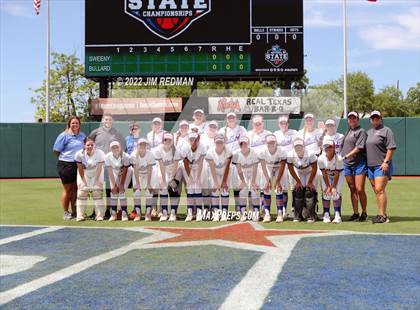 Thumbnail 2 in UIL Softball Finals Teams and Umpires photogallery.