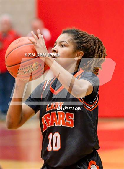 Thumbnail 3 in Freedom Area vs. Clairton photogallery.