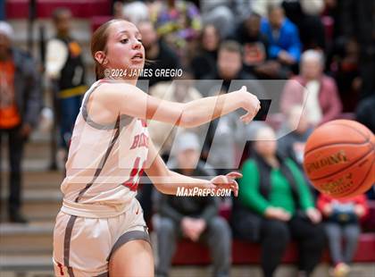 Thumbnail 1 in Freedom Area vs. Clairton photogallery.