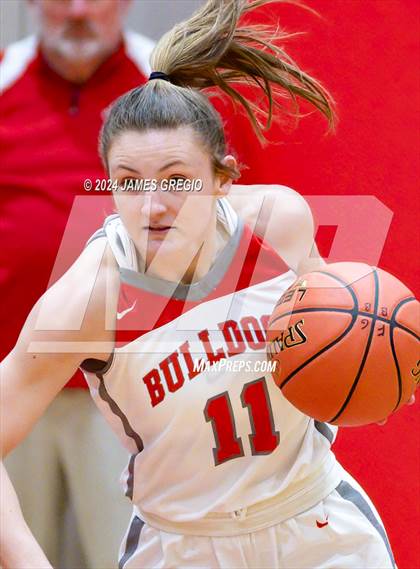 Thumbnail 1 in Freedom Area vs. Clairton photogallery.