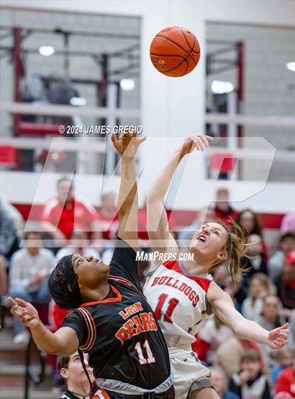 Thumbnail 1 in Freedom Area vs. Clairton photogallery.