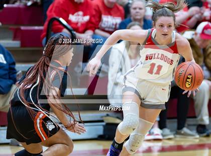 Thumbnail 1 in Freedom Area vs. Clairton photogallery.