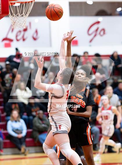 Thumbnail 3 in Freedom Area vs. Clairton photogallery.