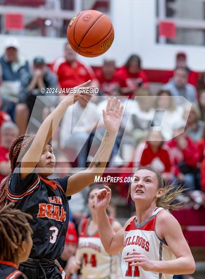 Thumbnail 3 in Freedom Area vs. Clairton photogallery.