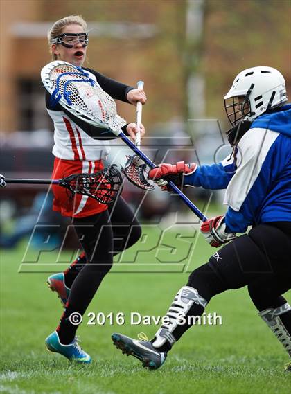 Thumbnail 3 in Arrowhead vs Brookfield Academy (AHS Invite) photogallery.