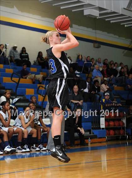 Thumbnail 3 in Clayton vs. Southeast Raleigh (Greater Neuse River Conference Tournament) photogallery.