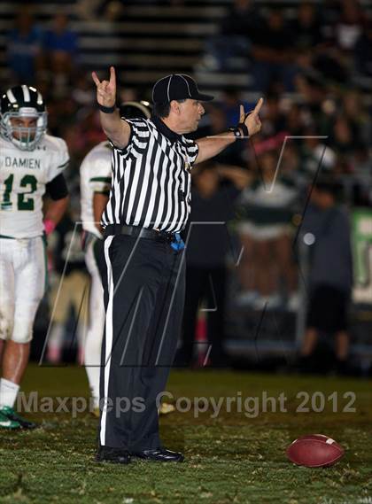 Thumbnail 2 in South Hills vs. Damien photogallery.