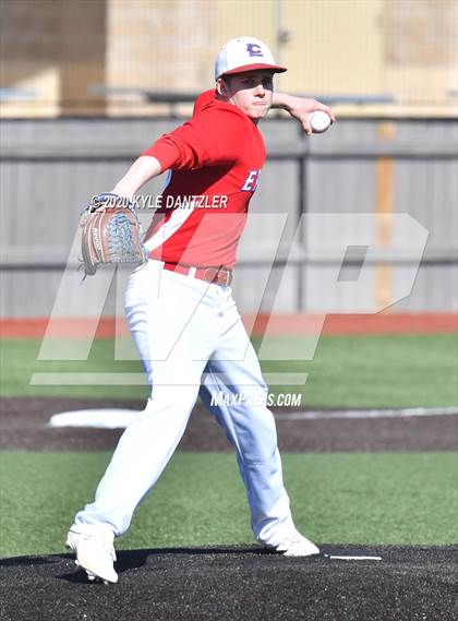 Thumbnail 2 in Lake Country Christian vs Nolan Catholic (McLain/Cowart Invitational) photogallery.