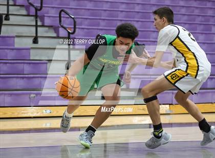 Thumbnail 1 in Kearns vs. Roy (Riverton Holiday Tournament) photogallery.