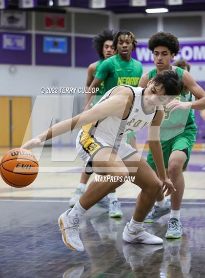 Thumbnail 3 in Kearns vs. Roy (Riverton Holiday Tournament) photogallery.