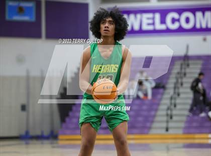 Thumbnail 1 in Kearns vs. Roy (Riverton Holiday Tournament) photogallery.