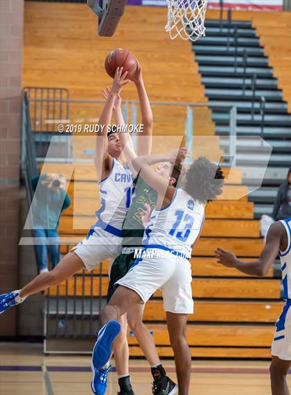 Thumbnail 2 in Brea Olinda vs. San Diego (BSN Sports Showcase) photogallery.