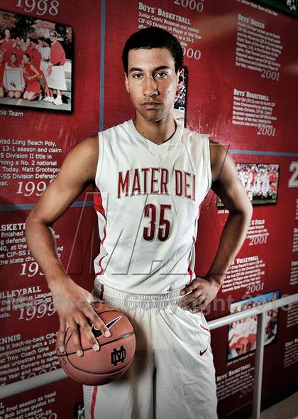 Thumbnail 2 in Mater Dei (Preseason Top 10 Photo Shoot) photogallery.