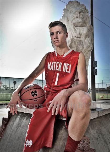 Thumbnail 2 in Mater Dei (Preseason Top 10 Photo Shoot) photogallery.