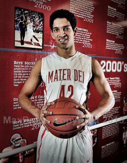 Thumbnail 2 in Mater Dei (Preseason Top 10 Photo Shoot) photogallery.