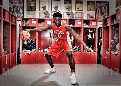 Thumbnail 2 in Mater Dei (Preseason Top 10 Photo Shoot) photogallery.