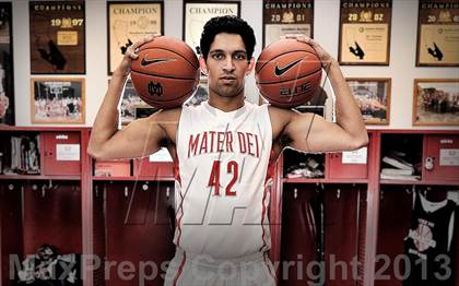 Thumbnail 2 in Mater Dei (Preseason Top 10 Photo Shoot) photogallery.