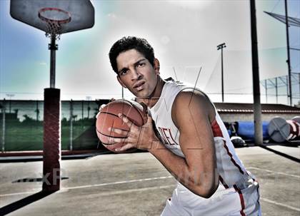 Thumbnail 1 in Mater Dei (Preseason Top 10 Photo Shoot) photogallery.