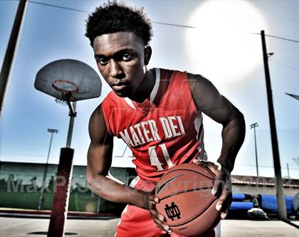 Thumbnail 2 in Mater Dei (Preseason Top 10 Photo Shoot) photogallery.