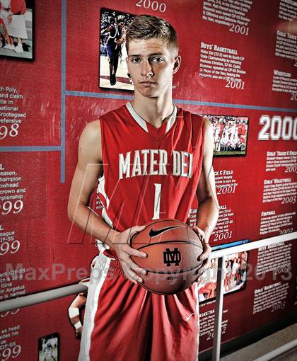 Thumbnail 3 in Mater Dei (Preseason Top 10 Photo Shoot) photogallery.