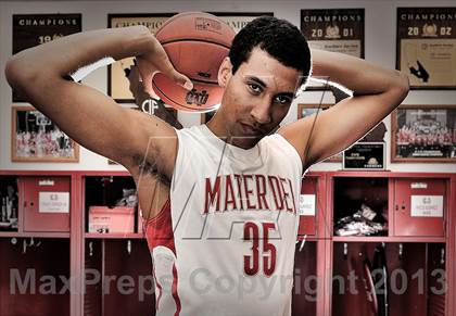 Thumbnail 2 in Mater Dei (Preseason Top 10 Photo Shoot) photogallery.
