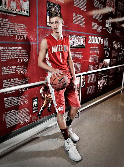 Thumbnail 2 in Mater Dei (Preseason Top 10 Photo Shoot) photogallery.