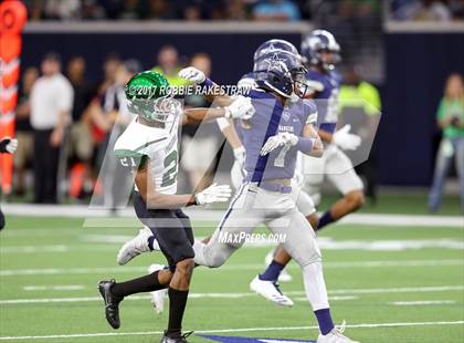 Thumbnail 3 in Waxahachie vs. Lone Star (UIL 5A Division 2 Region 2 Regional Semis) photogallery.