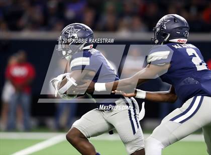 Thumbnail 1 in Waxahachie vs. Lone Star (UIL 5A Division 2 Region 2 Regional Semis) photogallery.