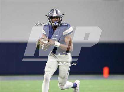 Thumbnail 1 in Waxahachie vs. Lone Star (UIL 5A Division 2 Region 2 Regional Semis) photogallery.