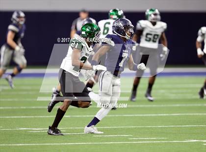 Thumbnail 2 in Waxahachie vs. Lone Star (UIL 5A Division 2 Region 2 Regional Semis) photogallery.