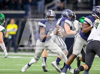 Thumbnail 2 in Waxahachie vs. Lone Star (UIL 5A Division 2 Region 2 Regional Semis) photogallery.
