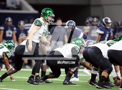 Thumbnail 3 in Waxahachie vs. Lone Star (UIL 5A Division 2 Region 2 Regional Semis) photogallery.