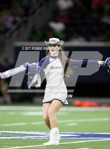Thumbnail 2 in Waxahachie vs. Lone Star (UIL 5A Division 2 Region 2 Regional Semis) photogallery.