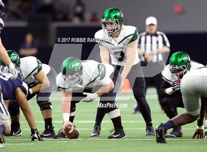 Thumbnail 3 in Waxahachie vs. Lone Star (UIL 5A Division 2 Region 2 Regional Semis) photogallery.