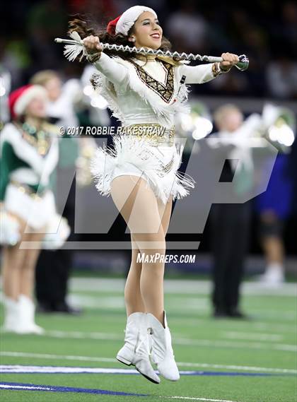 Thumbnail 2 in Waxahachie vs. Lone Star (UIL 5A Division 2 Region 2 Regional Semis) photogallery.