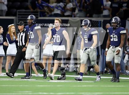 Thumbnail 1 in Waxahachie vs. Lone Star (UIL 5A Division 2 Region 2 Regional Semis) photogallery.