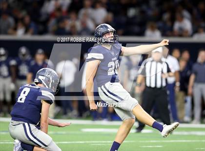 Thumbnail 3 in Waxahachie vs. Lone Star (UIL 5A Division 2 Region 2 Regional Semis) photogallery.