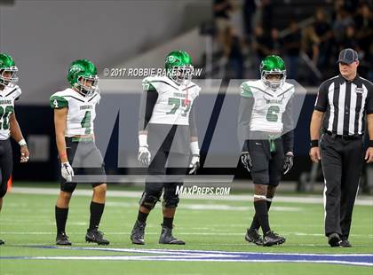Thumbnail 2 in Waxahachie vs. Lone Star (UIL 5A Division 2 Region 2 Regional Semis) photogallery.