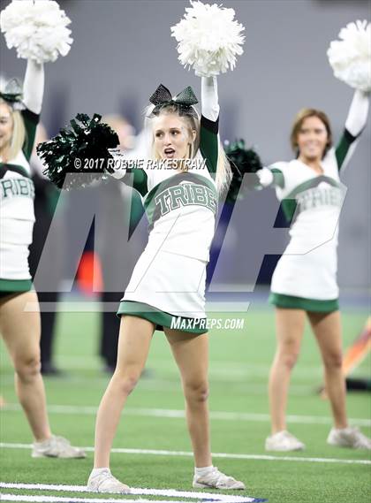 Thumbnail 3 in Waxahachie vs. Lone Star (UIL 5A Division 2 Region 2 Regional Semis) photogallery.
