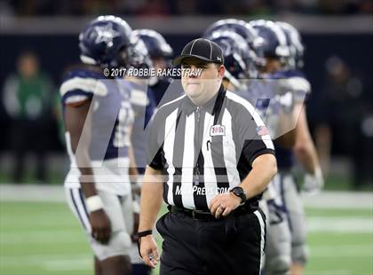 Thumbnail 1 in Waxahachie vs. Lone Star (UIL 5A Division 2 Region 2 Regional Semis) photogallery.