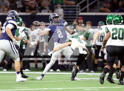 Thumbnail 2 in Waxahachie vs. Lone Star (UIL 5A Division 2 Region 2 Regional Semis) photogallery.