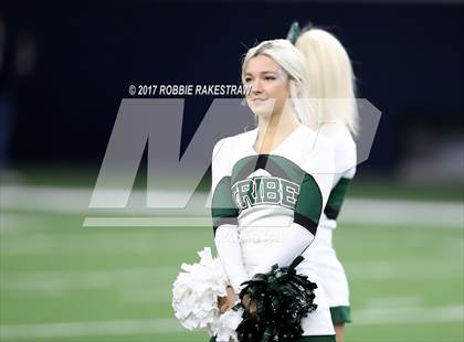 Thumbnail 1 in Waxahachie vs. Lone Star (UIL 5A Division 2 Region 2 Regional Semis) photogallery.