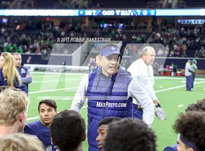 Thumbnail 1 in Waxahachie vs. Lone Star (UIL 5A Division 2 Region 2 Regional Semis) photogallery.