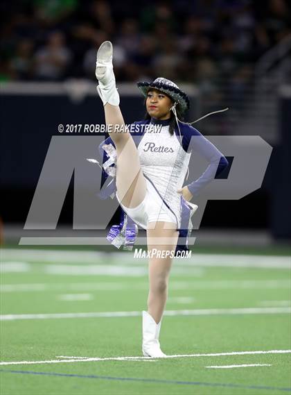 Thumbnail 2 in Waxahachie vs. Lone Star (UIL 5A Division 2 Region 2 Regional Semis) photogallery.