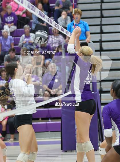 Thumbnail 1 in Pickerington Central @ Logan photogallery.