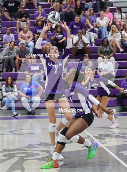 Thumbnail 3 in Pickerington Central @ Logan photogallery.