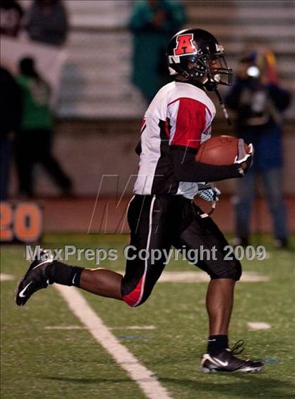 Thumbnail 1 in Aragon vs. Los Gatos (CIF CCS D2 Playoffs) photogallery.