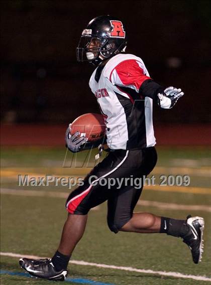 Thumbnail 2 in Aragon vs. Los Gatos (CIF CCS D2 Playoffs) photogallery.