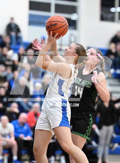 Thumbnail 2 in Highland @ Chippewa photogallery.
