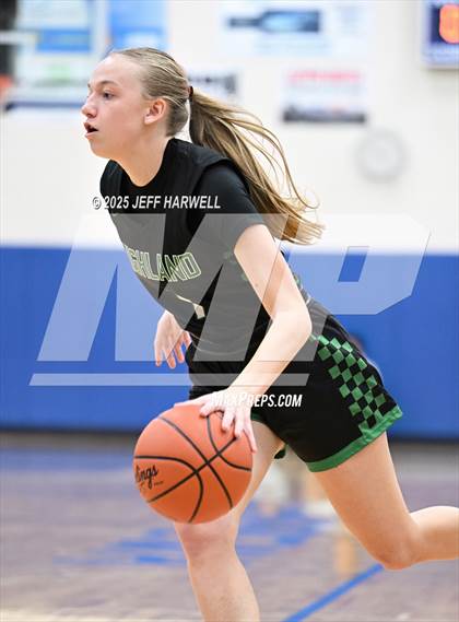 Thumbnail 3 in Highland @ Chippewa photogallery.